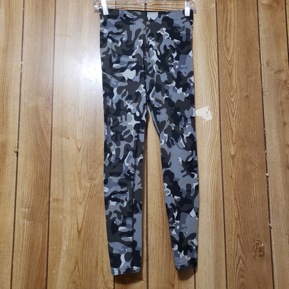 NIKE Grey Camo  Fitness Pants.  Size Small Waist Band Fold Over "Just Do It"